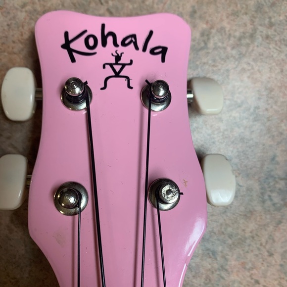 Kohala Ukulele - Picture 6 of 6